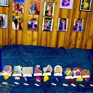 NWT Retro 90’s  placement kit w/paper fans double sided tape on bottom of fans